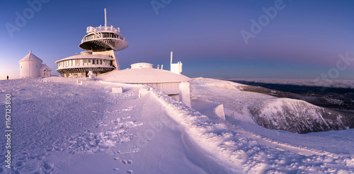 Obraz na płótnie panoramic view on summit of Snezka mountain in Krkonose during winter sunrise in Poland w salonie