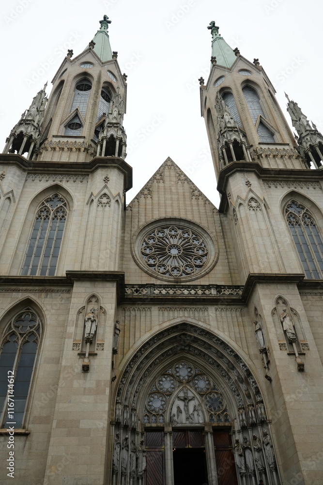 Catedral da Se de São Paulo or São Paulo Metropolitan Cathedral in Sao Paulo, Brazil - ブラジル サンパウロ メトロポリタン大聖堂