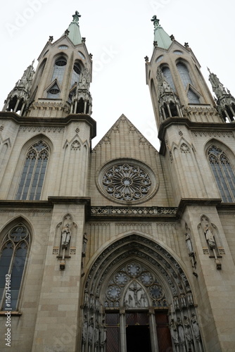 Obraz na płótnie Catedral da Se de São Paulo or São Paulo Metropolitan Cathedral in Sao Paulo, Brazil - ブラジル サンパウロ メトロポリタン大聖堂 w salonie