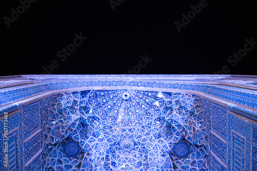 Fotografía The Jāmeh aka jame Mosque of Yazd beautiful persian architecture with mosaic til