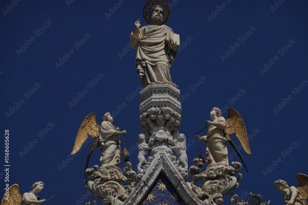 Fototapeta premium Duomo cathedral in Venice Italy