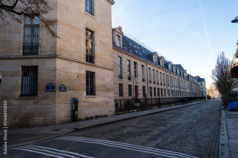 Immeuble d'habitation dans la ville de Paris en France Immeuble d'habitation dans la ville de Paris en France