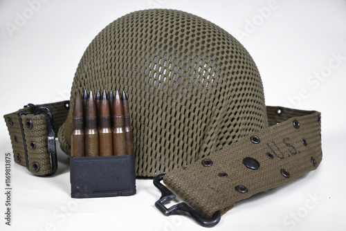 US ww2 Euqipment-M1 Helmet Pistol belt M1 garand ammo clip photo