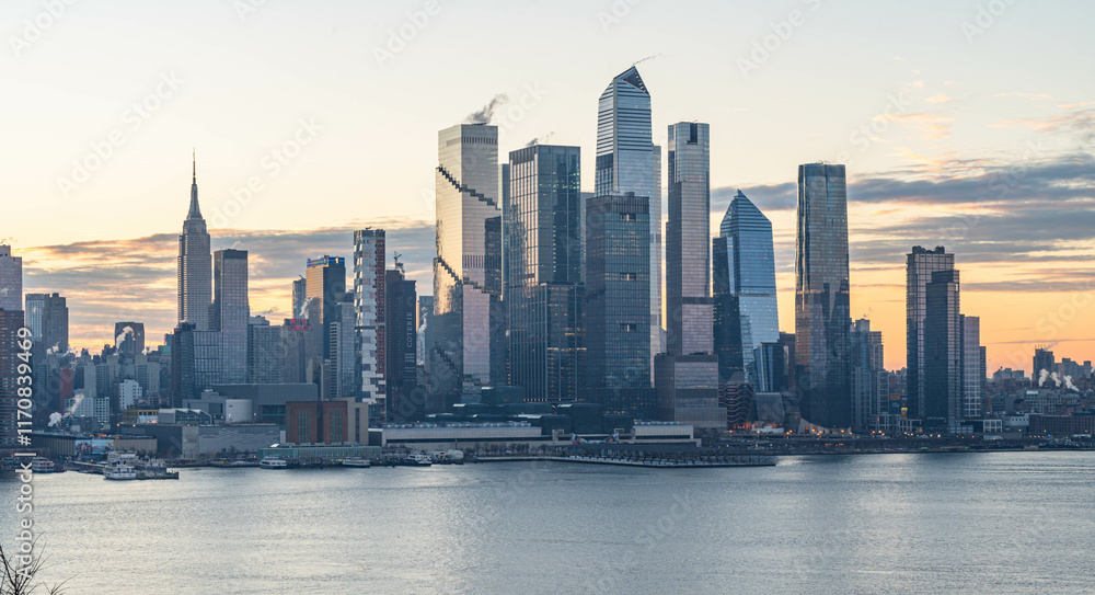 Naklejka premium Manhattan skyscrapers skyline, stunning morning light, city scape water reflection, travel destination background image, selective focus isolated subject