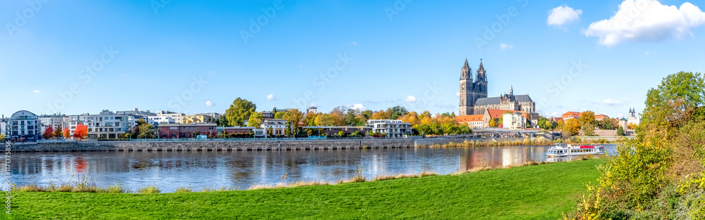 Obraz premium Blick auf den Dom in Magdeburg, Sachsen Anhalt, Deutschland 