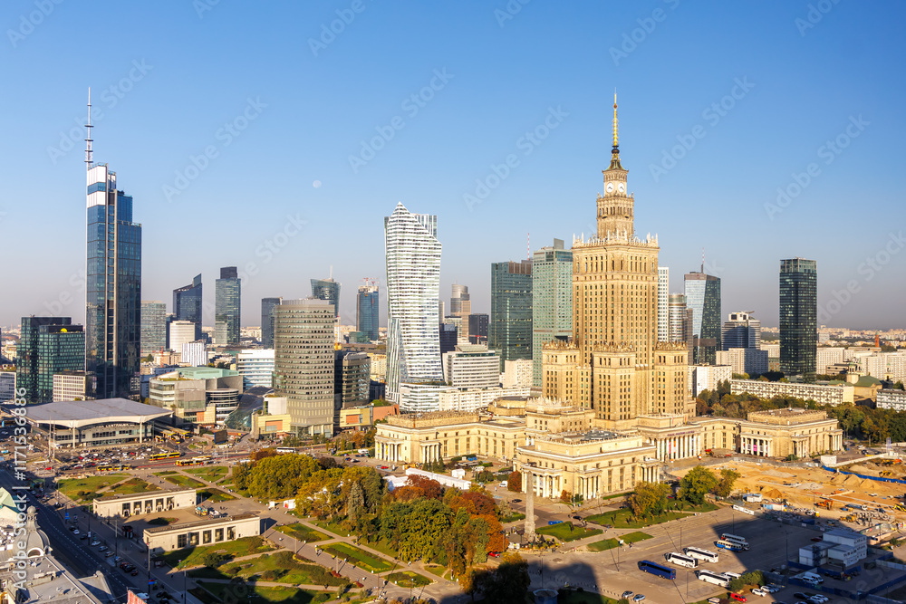 Obraz premium Warsaw skyline skyscraper with Palace of Culture and Science in downtown in Warsaw, Poland