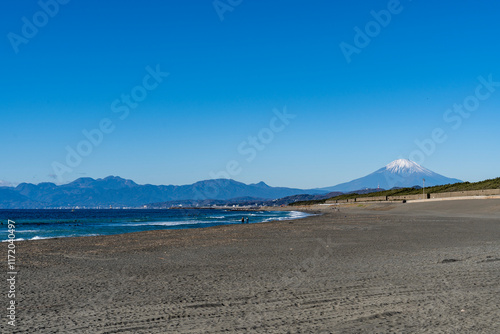神奈川県茅ヶ崎の海岸風景