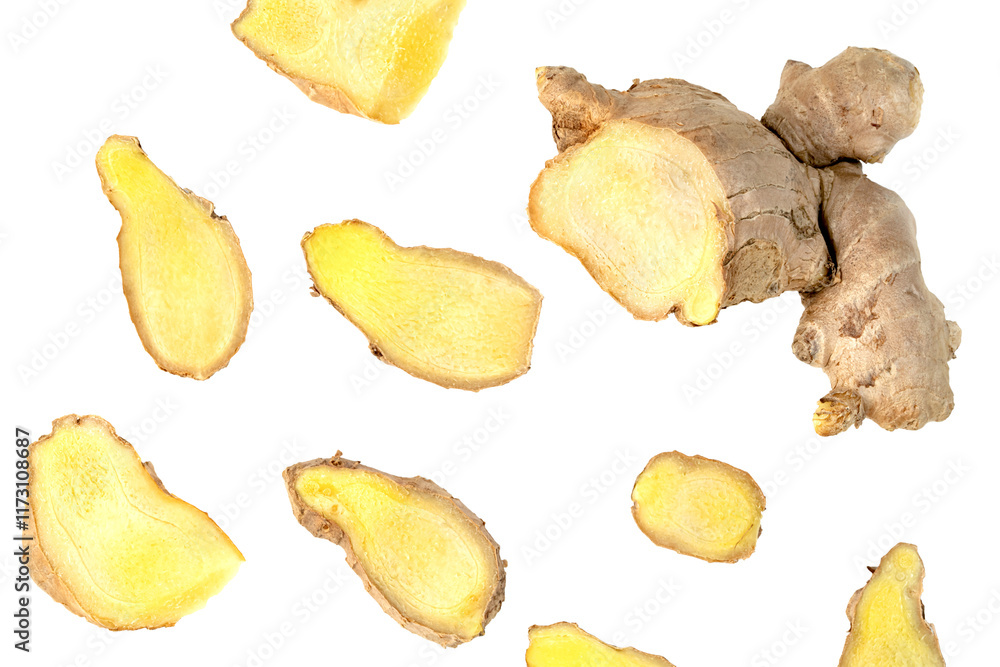 Naklejka premium sliced fresh ginger root isolated