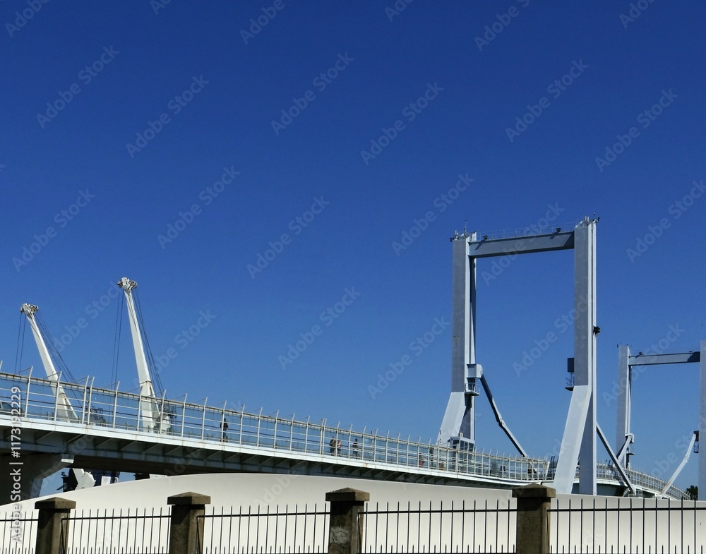 Modern lifting bridge in Matosinhos, Porto - Portuigal Modern lifting bridge in Matosinhos, Porto - Portuigal
