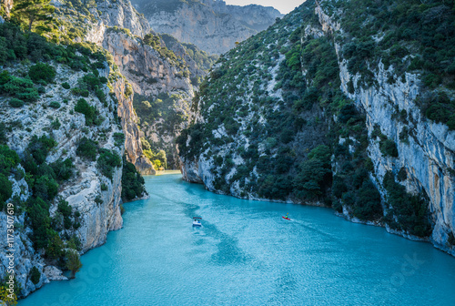 canoing in verdon