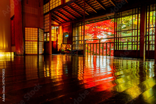 南昌荘の紅葉（床もみじ）