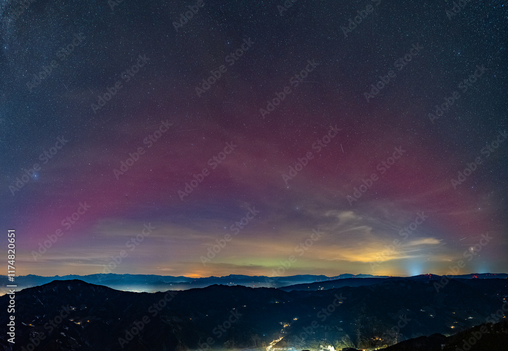 Polarlichter in Österreich am Hochlantsch - Aurora Borealis in Austria Polarlichter in Österreich am Hochlantsch - Aurora Borealis in Austria