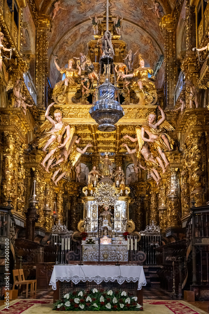 Fototapeta premium Altar and main chapel and 17th century canopy reformed during the Baroque period, Santiago de Compostela Cathedral, Santiago de Compostela, province of La Coruña, Galicia,