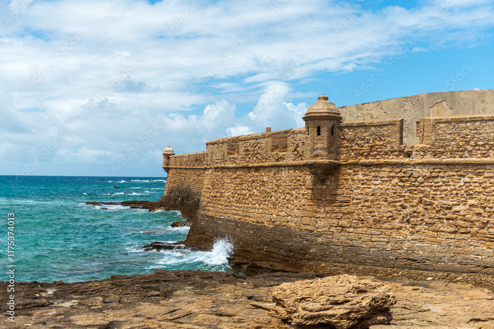 Fototapeta premium CASTILLO DE SAN SEBASTIÁN CÁDIZ DETALLES DE LA CIUDAD 2025 , CÁDIZ PHOTOS WITH DETAILS OF THE CITY SPAIN 