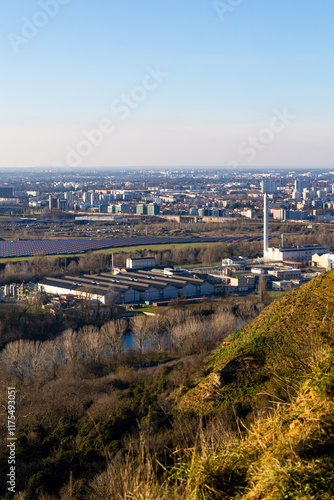 Panorama urbain depuis Puech David sur le sud de Toulouse photo