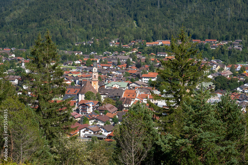 Ortsansicht mit Kirche St. Peter und Paul,  Mittenwald, Werdenfelser Land, Oberbayern, Bayern, Deutschland, Europa photo