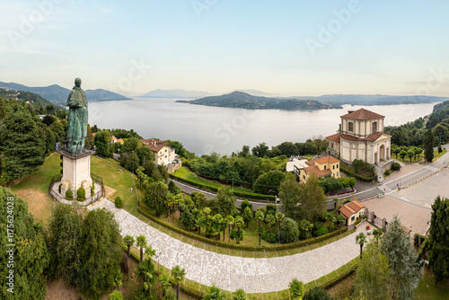 Tableau sur toile San Carlone statue, also known as Colossus of San Carlo Borromeo at the Lake Maggiore in Italy