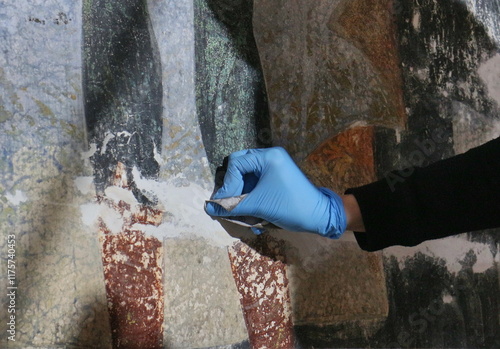 Restoration of frescoes in the monastery