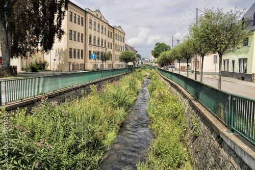 Obraz na płótnie stollberg, deutschland - idyllischer kanal in der altstadt w salonie