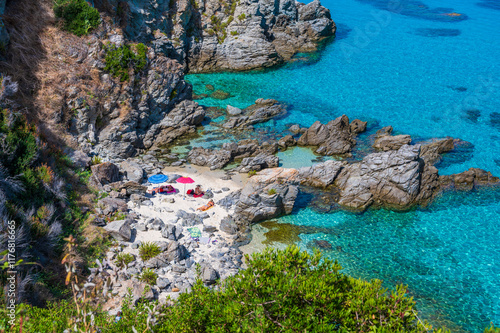 Foto Marinella Di Zambrone - Paradise white beach in Calabria at beautiful coast - cl
