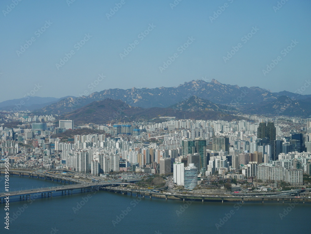 Naklejka premium Séoul, Corée du Sud, ville, skyline, gratte-ciel, architecture, moderne, traditionnel, palais, Gyeongbokgung, Changdeokgung, temple, Jogyesa, Bukchon Hanok Village, Namsan Tower, N Seoul Tower, rivièr