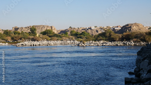 Assouan, Égypte, Nil, barrage d'Assouan, lac Nasser, temple de Philae, obélisque inachevé, île Éléphantine, île Kitchener, Nubie, culture nubienne, marché d'Assouan, felouque, désert, dunes de sable,  photo