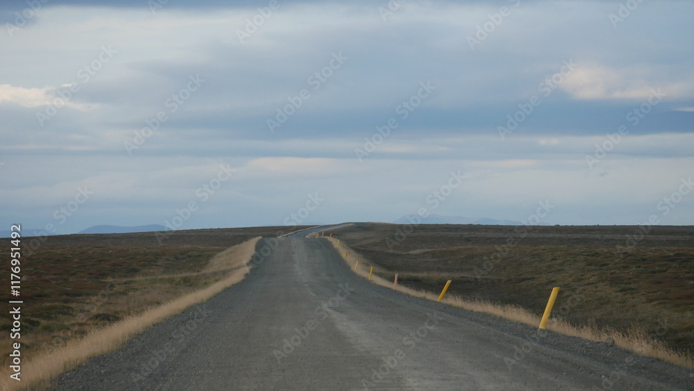Islande, Highlands, route F-roads, 4x4, expédition, aventure, voyage, nature sauvage, paysage volcanique, désert noir, cendres volcaniques, piste isolée, hors-piste, exploration, solitude, vastitude, Islande, Highlands, route F-roads, 4x4, expédition, aventure, voyage, nature sauvage, paysage volcanique, désert noir, cendres volcaniques, piste isolée, hors-piste, exploration, solitude, vastitude,