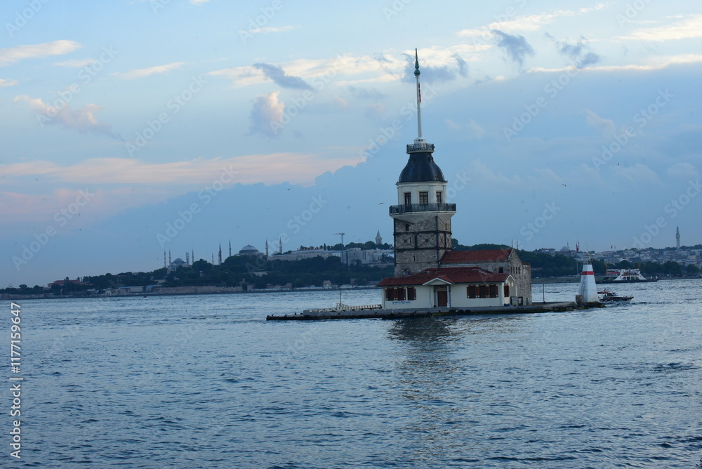 Fototapeta premium maiden's tower istanbul üsküdar