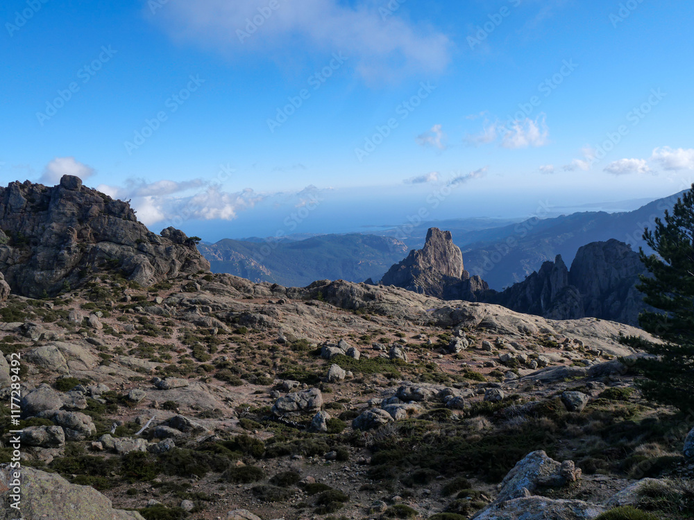 Fototapeta premium Corse - Randonnée - Punta Velaco - Aiguille de Bavella