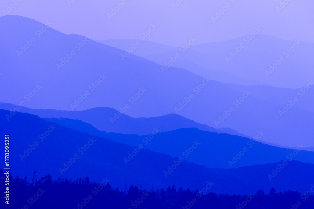 Fototapeta premium The mountains are blue and the sky is clear