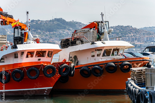 Obraz na płótnie Ships by the coast on Marina of Moana - Galicia, Spain w salonie