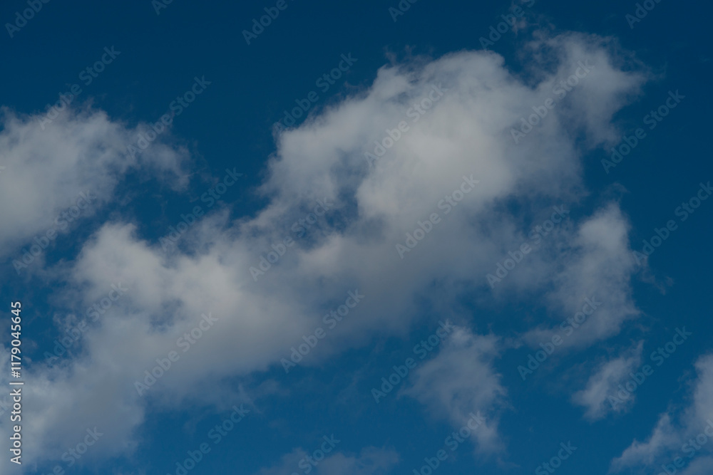 Fototapeta premium blue sky with clouds. calming view