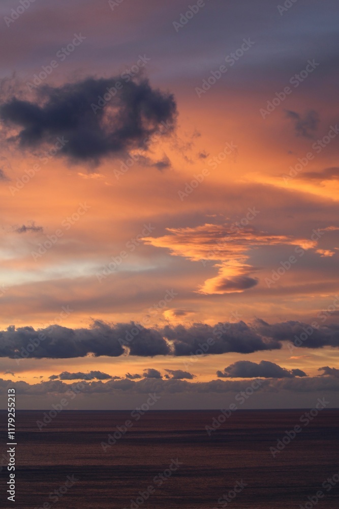 Fototapeta premium sunset over the sea