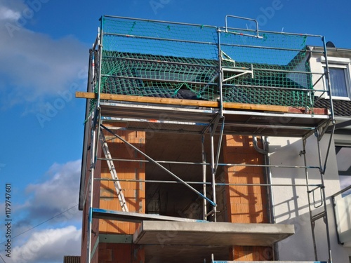 New building - A house was added to the existing apartment building