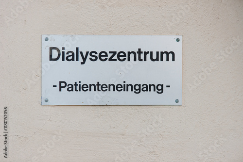 Schild -Dialysezentrum Patienteneingang photo