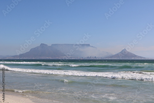 Bloubergstrand view on table mountain