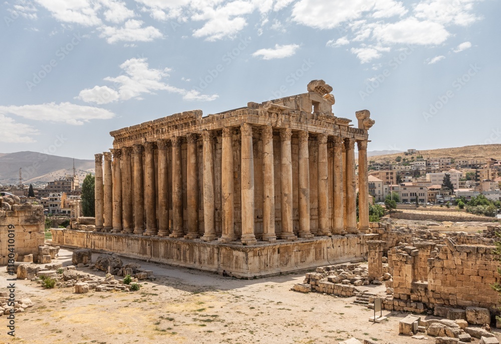 Naklejka premium Astonishing Bacchus temple in Baalbek, Lebanon.