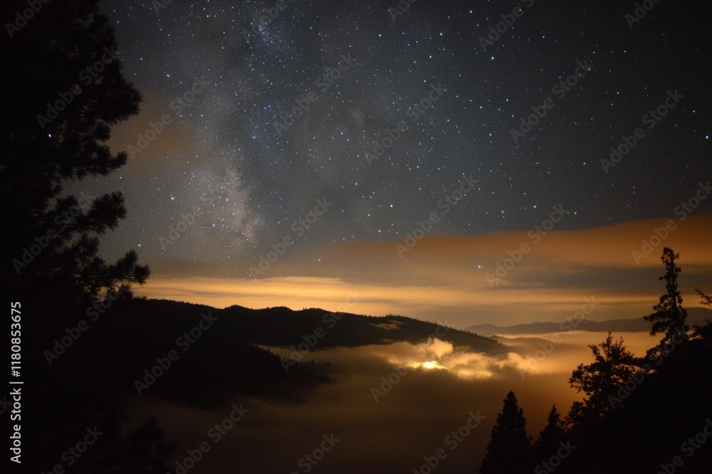 Fototapeta premium Milky Way over the Minarets