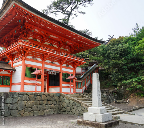 朱に彩られた優美な日御碕神社（鳥取県出雲市） photo