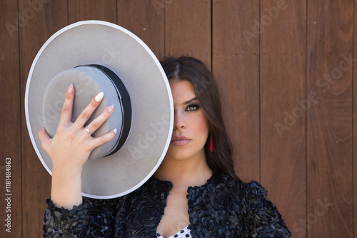 woman with hat photo