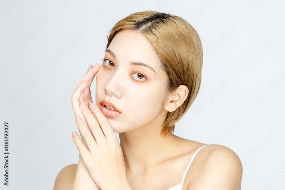 女性 美容 スキンケア 化粧イメージ 女性 美容 スキンケア 化粧イメージ