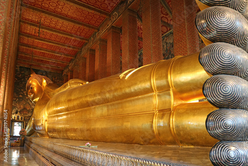 Photography Fantastic 46 Meters Long Reclining Buddha Image of Wat Pho Temple Complex Locate
