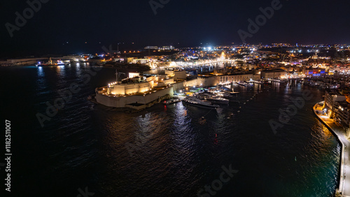 Obraz na płótnie Aerial footage in Malta during winter holidays. w salonie