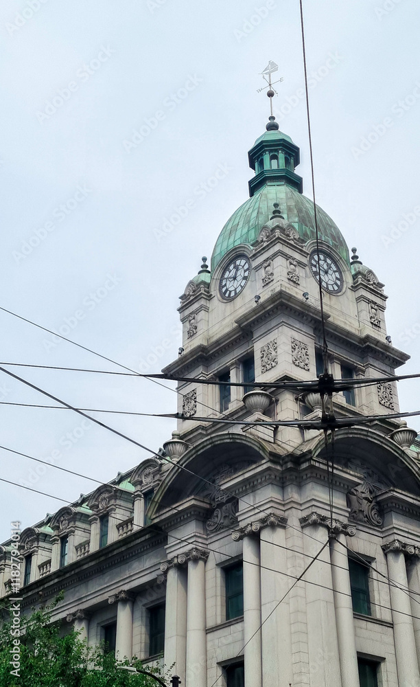 Obraz premium Vancouver, BC, Canada - August 25, 2023: Sinclair Centre and Royal Bank Tower