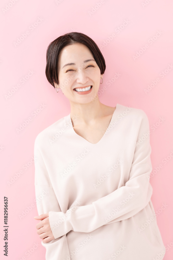 女性・ピンクバック