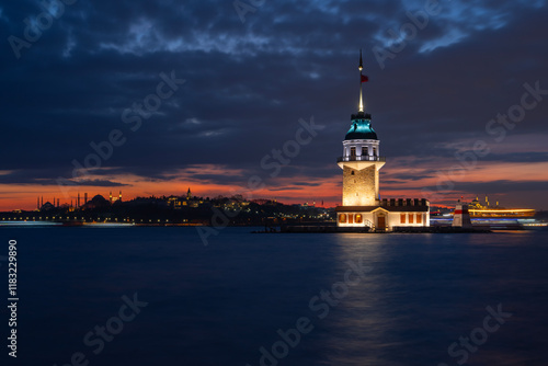 Photography Symbols of Istanbul Maiden's Tower Photo, Uskudar Istanbul, Turkiye (Turkey)