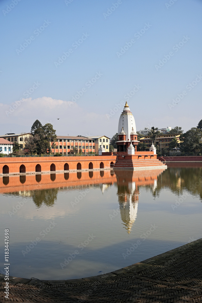 Kathmandu: between tradition and devotion in its alleys