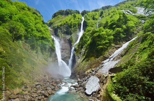 立山 称名滝　 初夏の風景