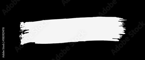 Pinselstrich in weiss auf schwarz als Farbstreifen oder Markierung