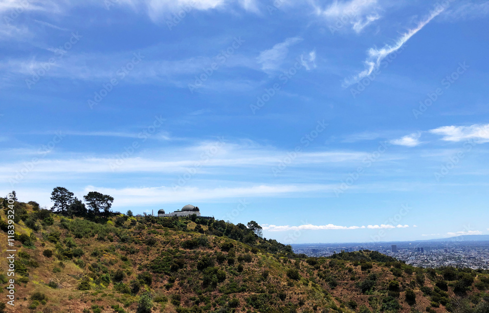 Fototapeta premium griffity hills park outdoor walks los angeles view